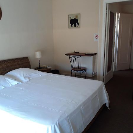 Hotel Restaurant Brasilia Cagnes-sur-Mer Bagian luar foto