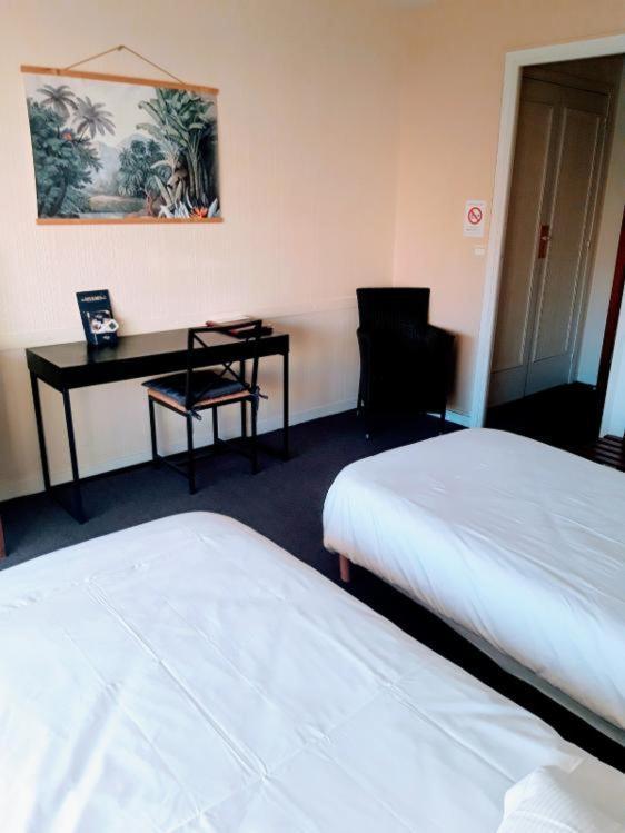 Hotel Restaurant Brasilia Cagnes-sur-Mer Bagian luar foto